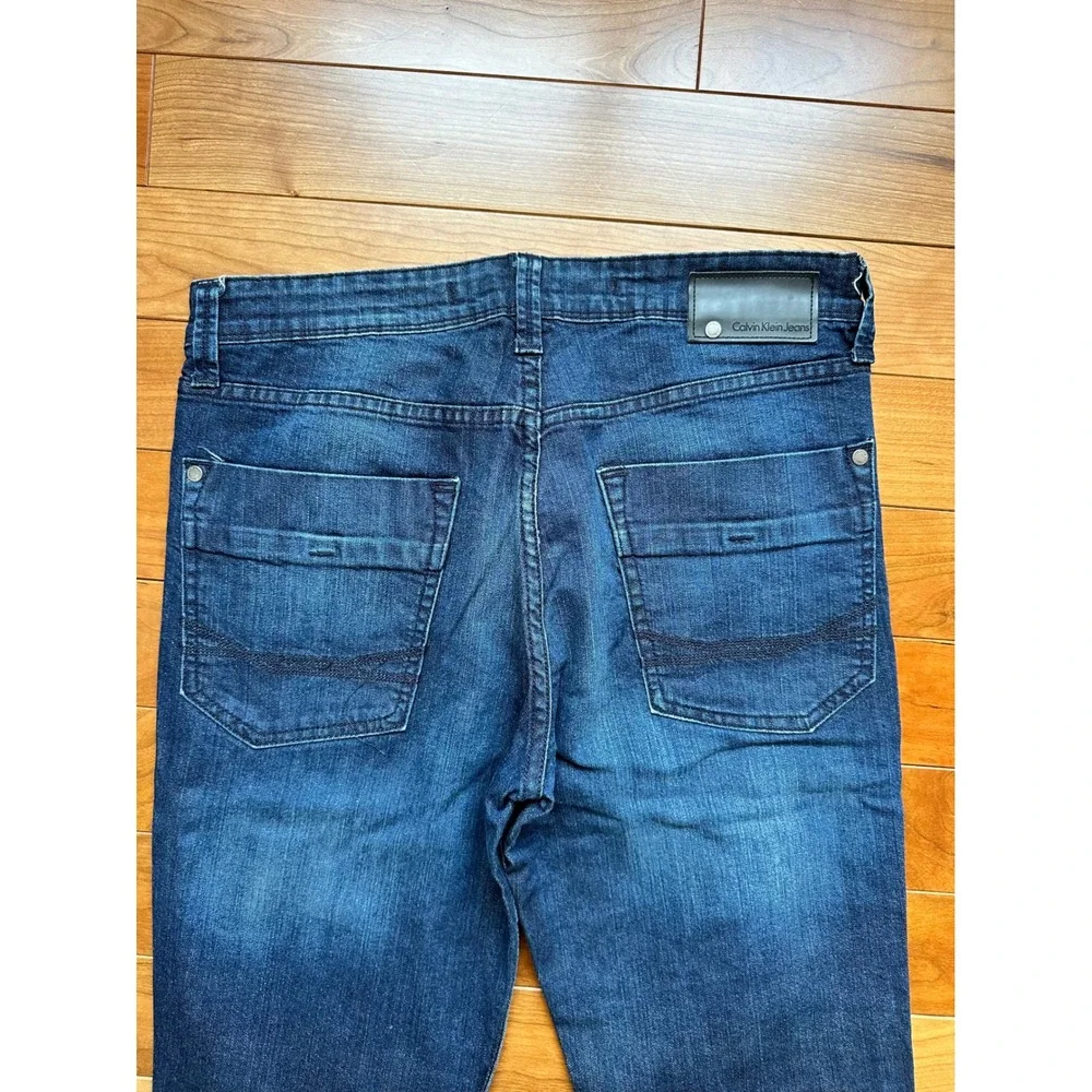 Calvin Klein Jeans Mens 33 Modern Boot Cut Dark Wash‎ Blue Denim Jeans 33x30